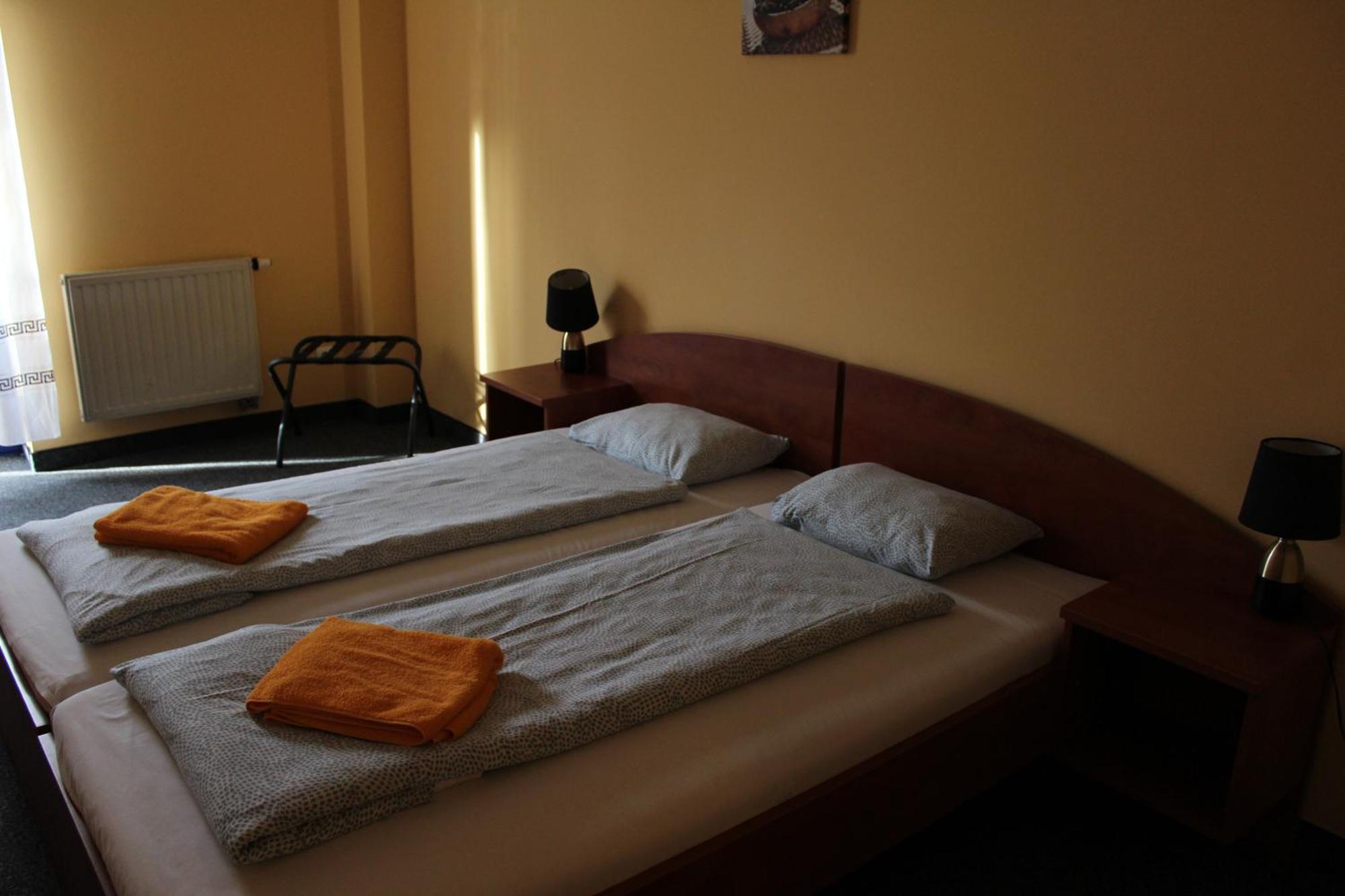 Hotel Kreator-Sport Краков Экстерьер фото